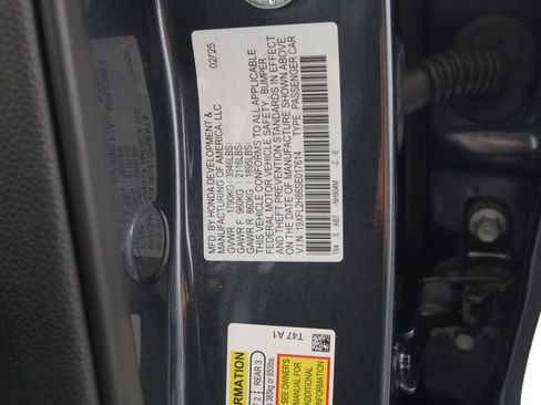 Used 2025 Honda Civic Sport image 17