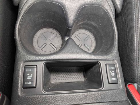 Used 2018 Nissan Rogue SV w/ Premium Package image 27