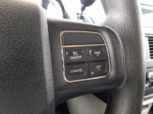 Used 2012 Dodge Grand Caravan SE image 24