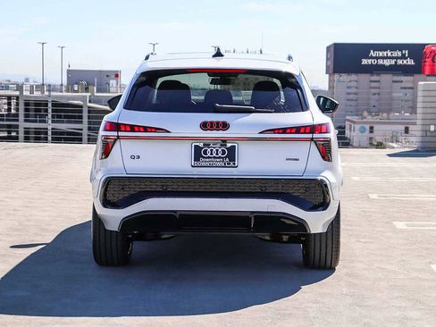 New 2026 Audi Q3 quattro 2.0T image 5