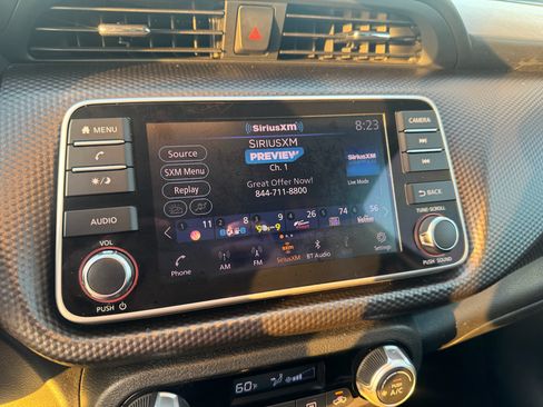 Used 2018 Nissan Kicks SV FWD image 18
