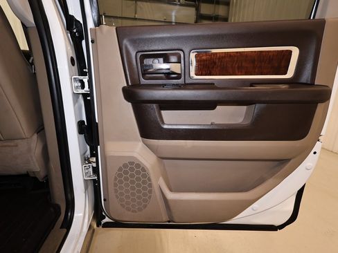 Used 2010 Dodge Ram 2500 Truck Laramie image 16