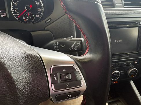 Used 2014 Volkswagen Jetta GLI FWD image 15