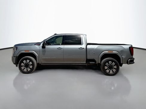 Used 2025 GMC Sierra 2500 Denali w/ Denali Reserve Package AWD/4WD image 4