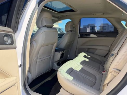 Used 2019 Lincoln MKZ Reserve FWD image 27