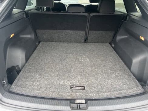 Used 2023 Volkswagen Atlas Cross Sport SE w/ Black Wheel Package image 20