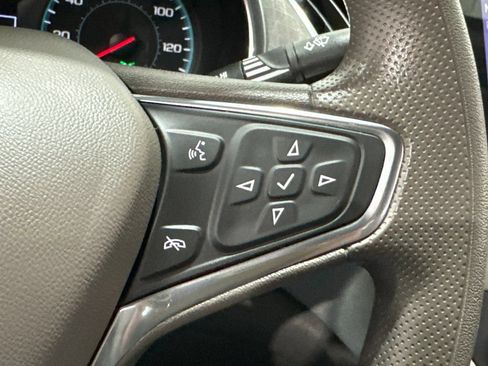 Used 2019 Chevrolet Malibu LT image 6