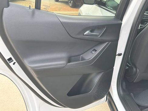 Used 2025 Chevrolet Equinox LT FWD image 21
