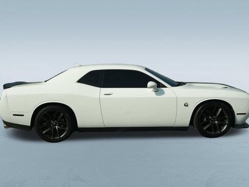 Used 2019 Dodge Challenger R/T Scat Pack RWD image 10