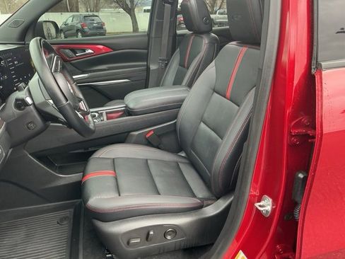 Used 2024 Chevrolet Traverse RS w/ LPO, Floor Liner Package image 10