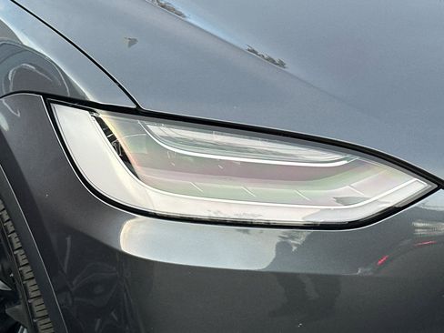 Used 2020 Tesla Model X Long Range image 13