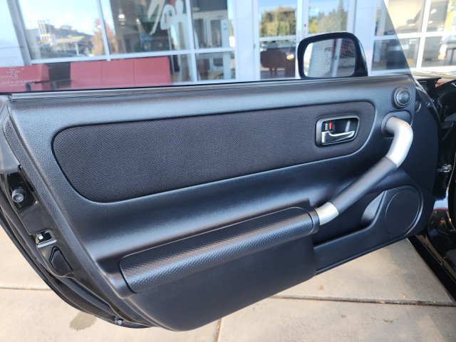 Used 2000 Toyota MR2 RWD image 18
