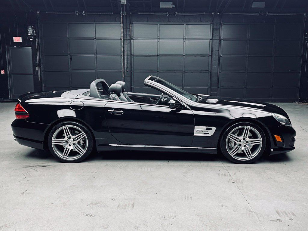 Used 2011 Mercedes-Benz SL 63 AMG w/ Premium I Pkg image 8
