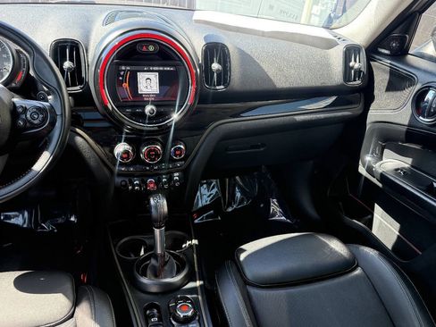 Used 2019 MINI Cooper Countryman S w/ Premium Package FWD image 8