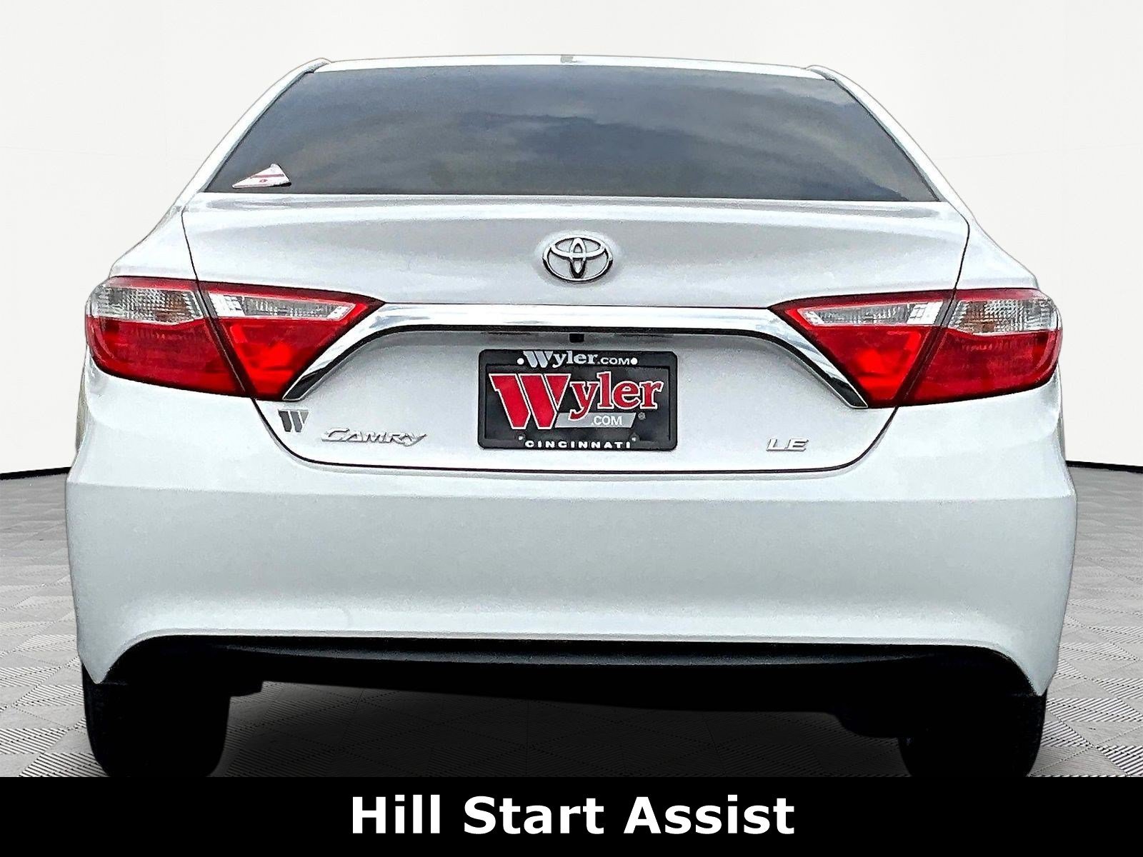 Used 2015 Toyota Camry LE FWD image 5