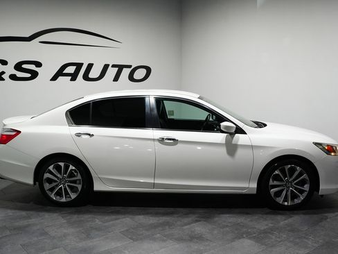 Used 2013 Honda Accord Sport image 5