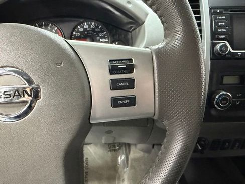 Used 2016 Nissan Frontier SV w/ SV Value Truck Package AWD/4WD image 14