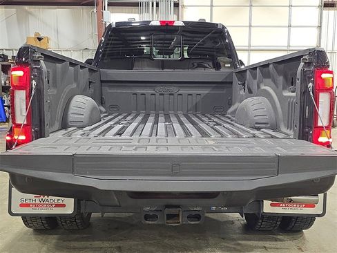Used 2022 Ford F450 Limited w/ FX4 Off-Road Package image 12