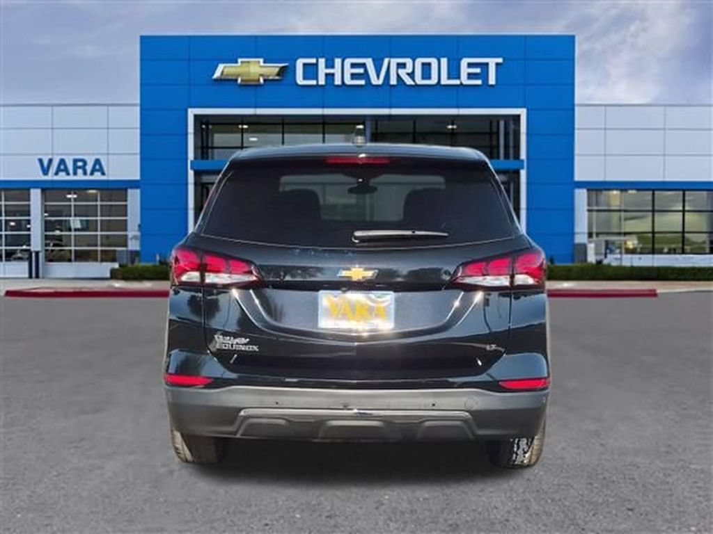Used 2024 Chevrolet Equinox LT FWD image 4