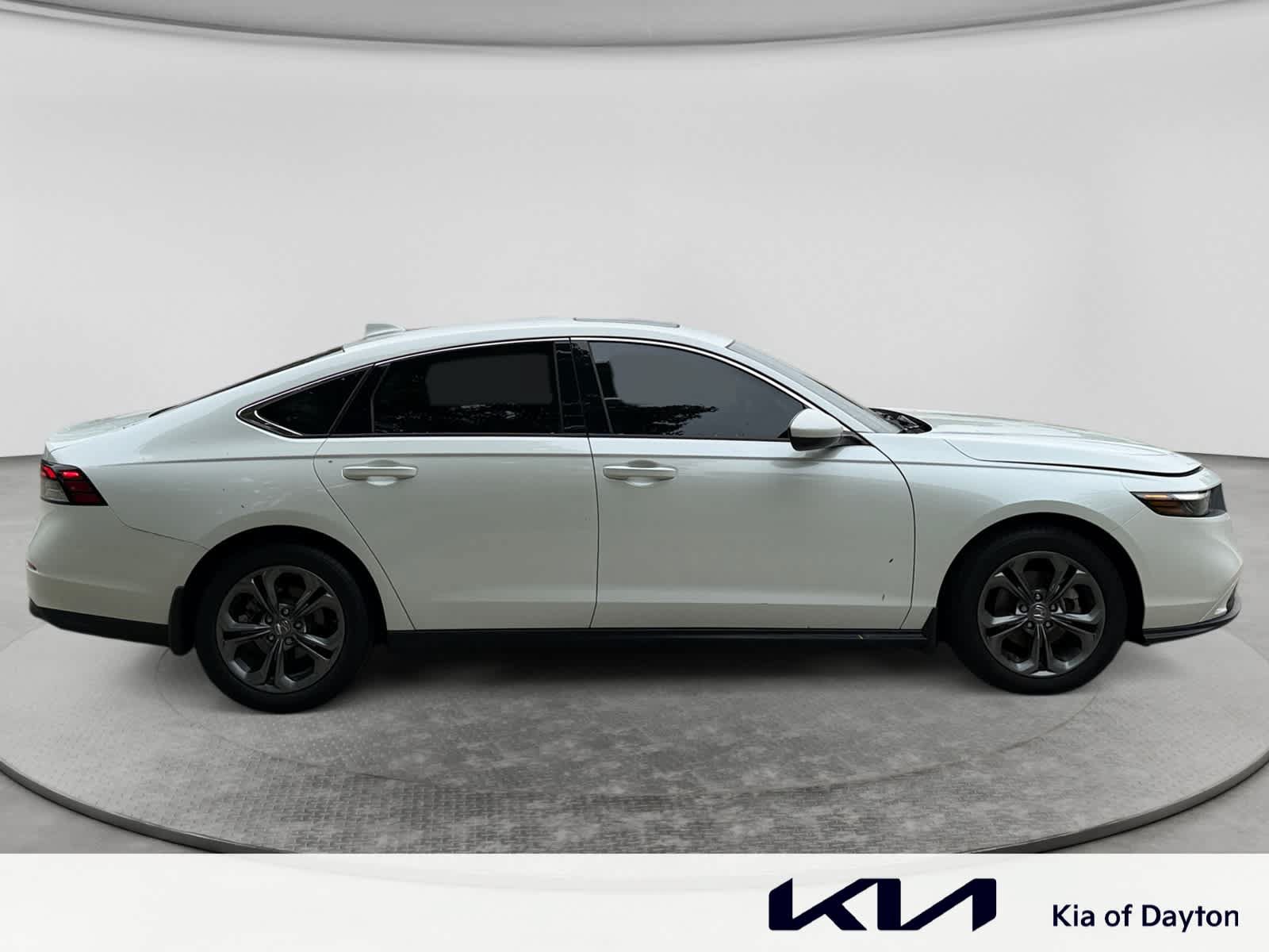Used 2023 Honda Accord EX image 4