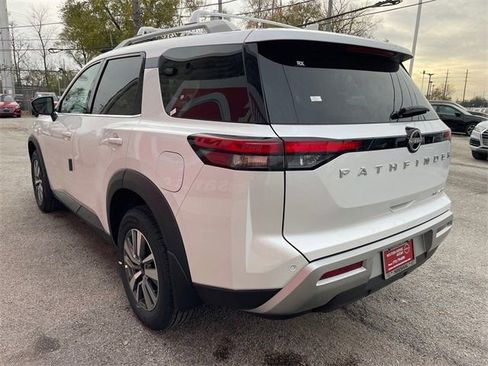 New 2025 Nissan Pathfinder SL image 31