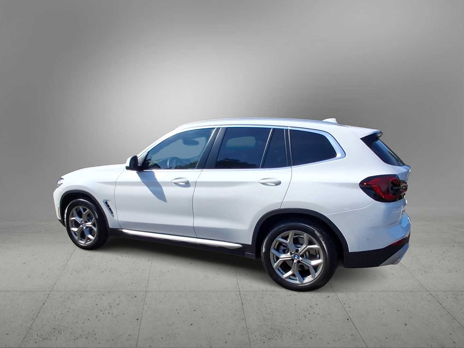 Used 2024 BMW X3 xDrive30i w/ Convenience Package AWD/4WD image 6