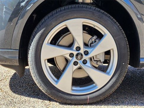 New 2025 Audi Q5 Premium Plus image 10