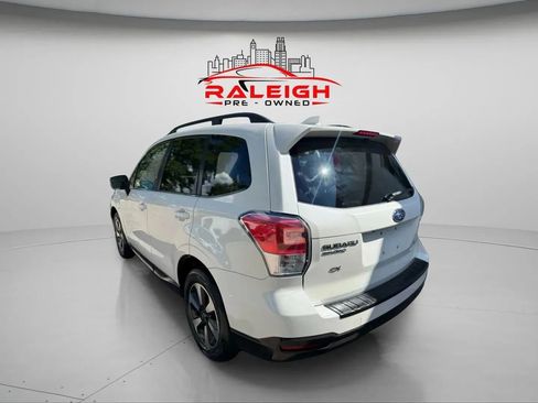 Used 2018 Subaru Forester 2.5i Limited image 2