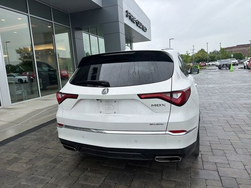 Used 2023 Acura MDX SH-AWD w/ Advance Package image 16