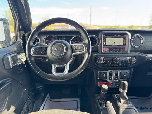 Used 2020 Jeep Wrangler Rubicon image 3