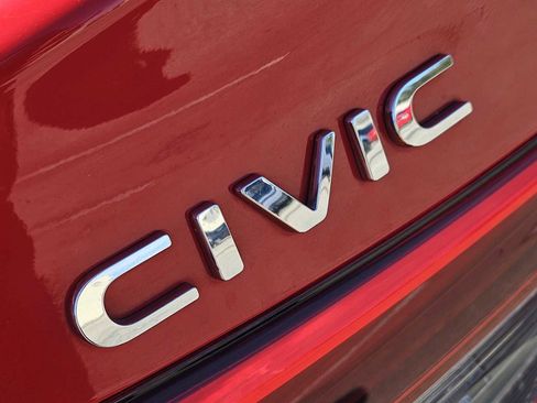 Used 2023 Honda Civic Sport image 12
