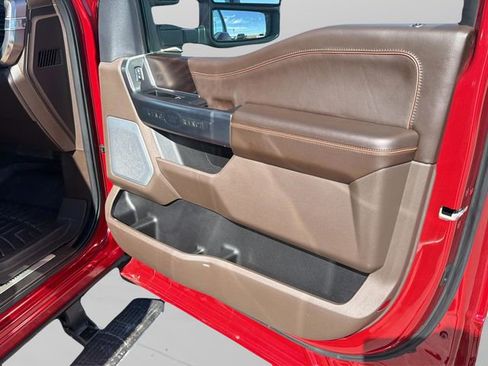 Used 2023 Ford F250 King Ranch w/ Chrome Package image 11