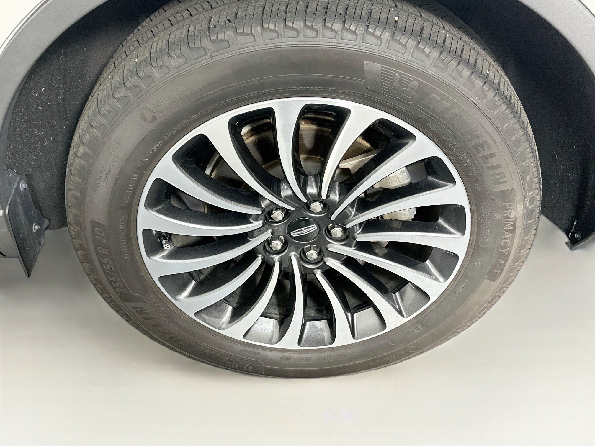 Used 2023 Lincoln Aviator Reserve w/ Equipment Group 201A AWD/4WD image 11