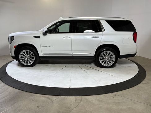 Used 2024 GMC Yukon Denali w/ Denali Reserve Package AWD/4WD image 4