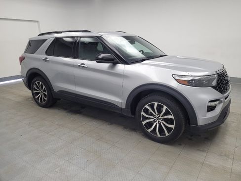 Used 2020 Ford Explorer ST image 11
