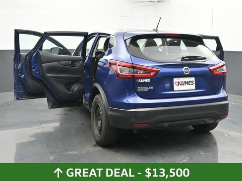 Used 2020 Nissan Rogue Sport S image 56