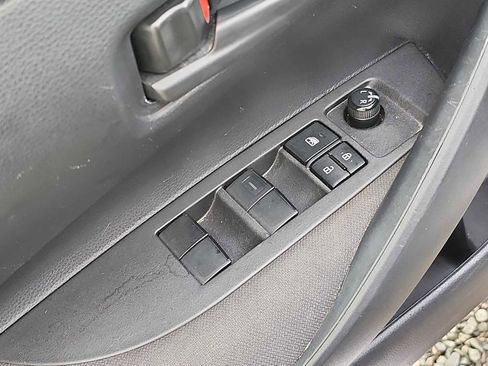 Used 2023 Toyota Corolla LE image 14