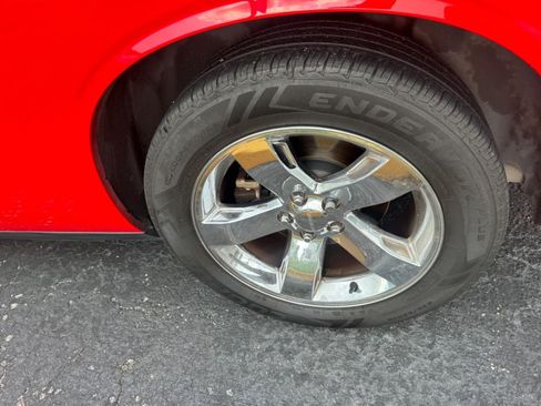 Used 2013 Dodge Challenger R/T RWD image 7