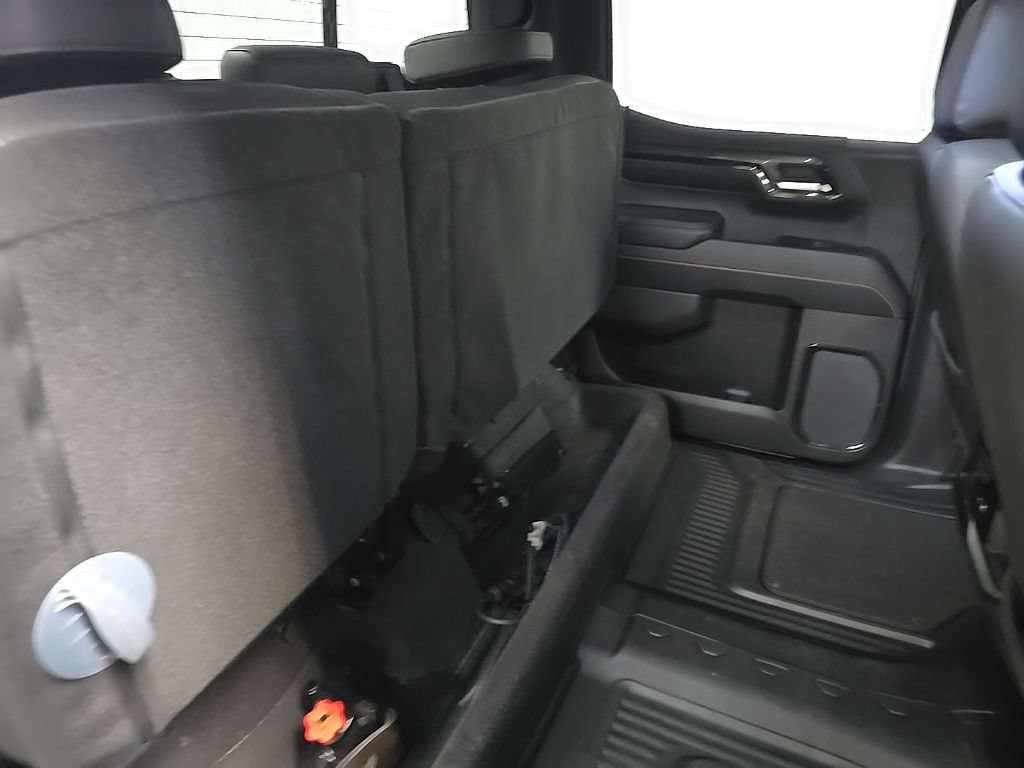 Used 2023 GMC Sierra 1500 AT4 w/ Technology Package AWD/4WD image 18