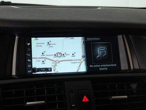 Used 2017 BMW X3 sDrive28i RWD image 7