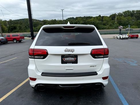 Used 2017 Jeep Grand Cherokee SRT AWD/4WD image 4