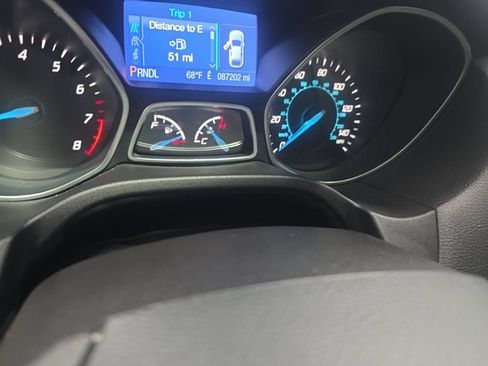 Used 2013 Ford Focus SE w/ SE Winter Pkg FWD image 17