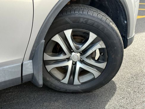 Used 2017 Toyota RAV4 LE image 8