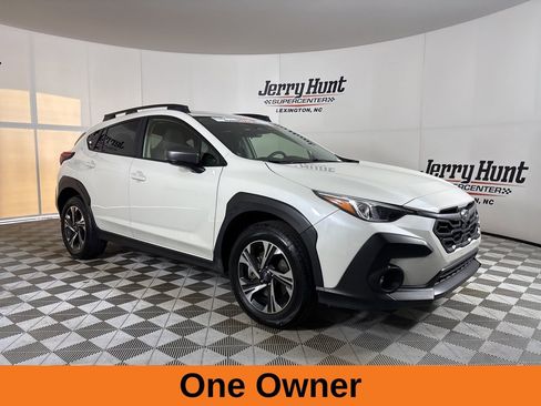 Used 2024 Subaru Crosstrek 2.0i Premium image 4