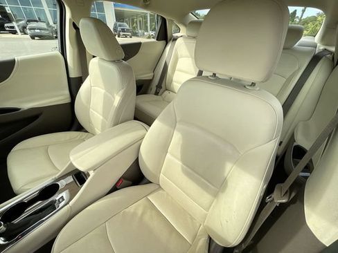 Used 2024 Chevrolet Malibu LT FWD image 12