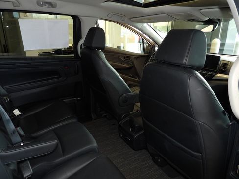 Used 2025 Honda Odyssey EX-L image 16