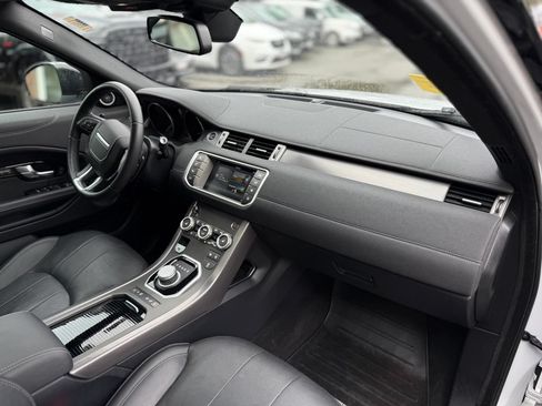 Used 2018 Land Rover Range Rover Evoque Landmark Edition AWD/4WD image 9