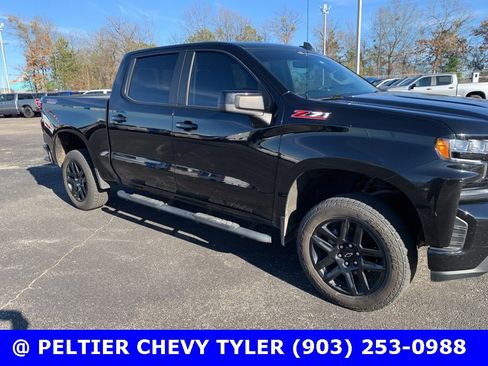 Used 2021 Chevrolet Silverado 1500 LT Trail Boss w/ Convenience Package II image 11