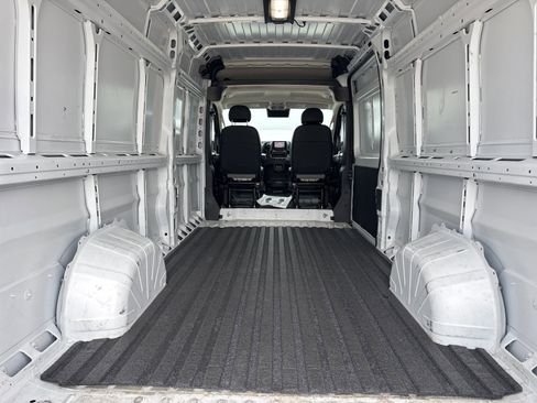 Used 2025 RAM ProMaster 3500 w/ Convenience Group FWD image 18