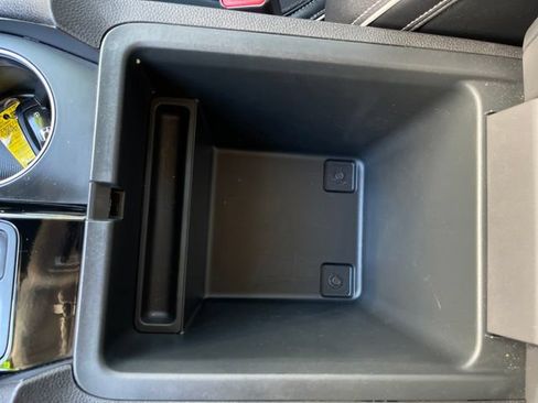 Used 2024 Honda Pilot Elite image 26